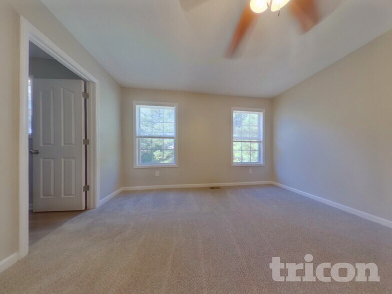 Building Photo - 6655 Breckenridge Dr