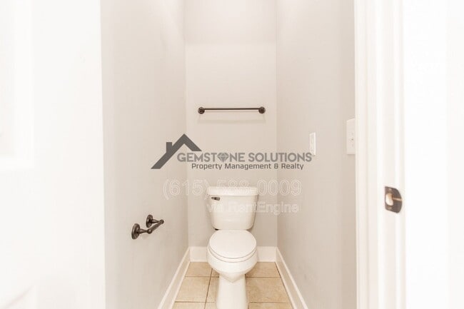 Building Photo - 1041 Honey Bush Cir