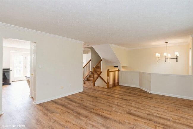 Building Photo - 8705 Lost Valley Dr