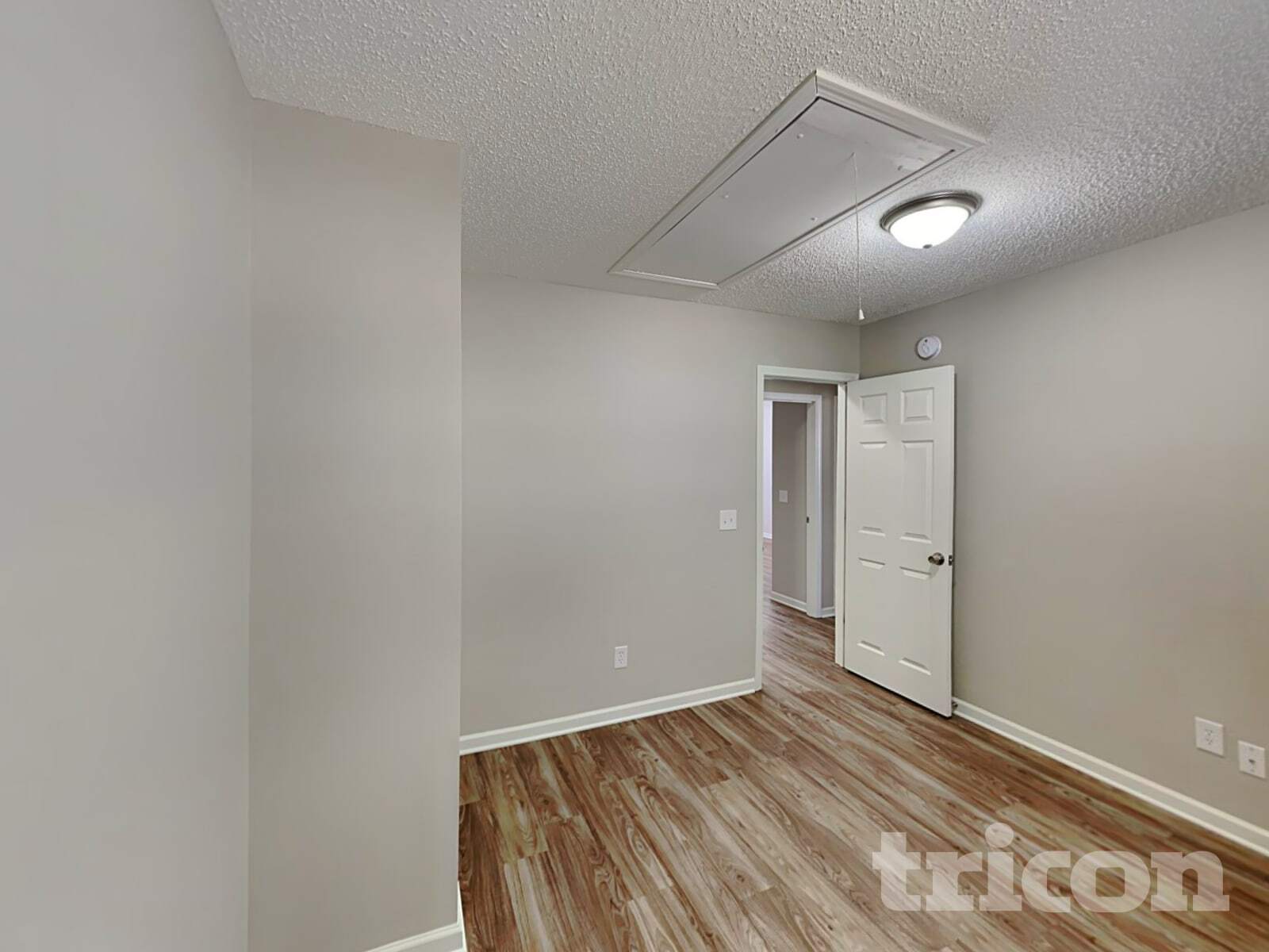 Building Photo - 721 Elderberry Ln