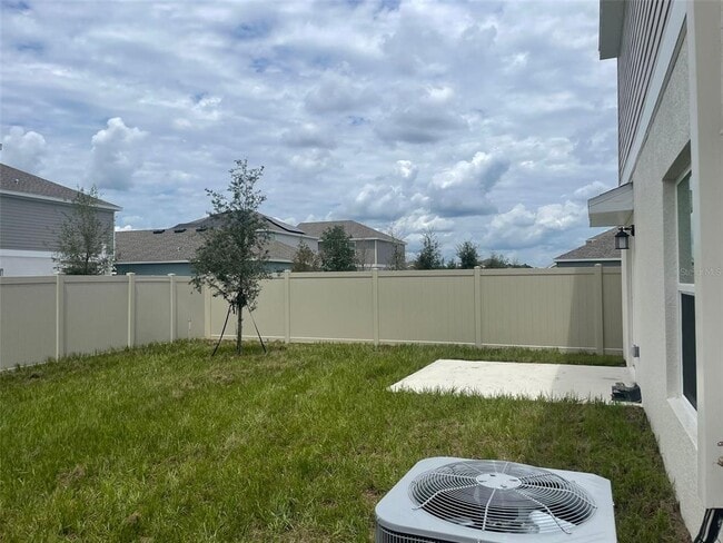 Building Photo - 1622 Reservoir Pl
