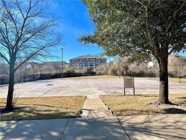 Building Photo - 1725 Harvey Mitchell Pkwy S