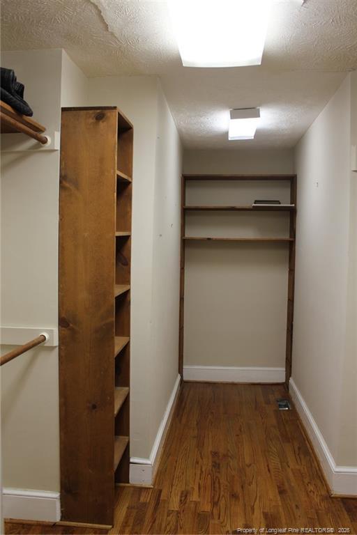 Building Photo - 236 Pinecrest Dr