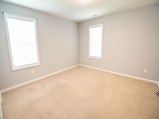 Building Photo - 4 Bedroom 3 Bath Home In Chapel Hill!