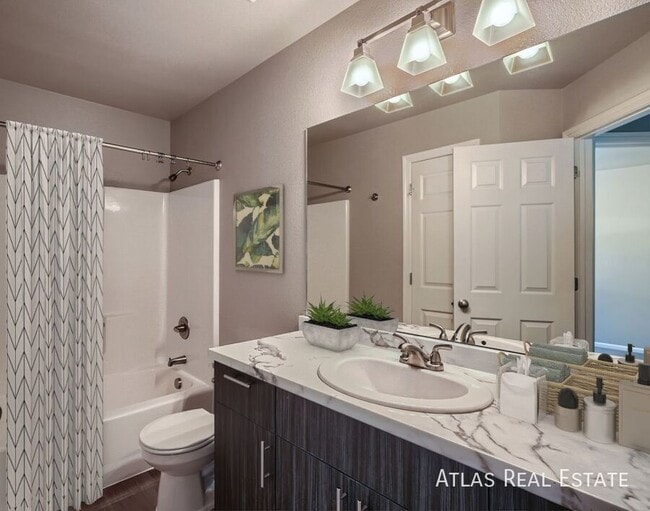Building Photo - 4163 Meadowview Ct
