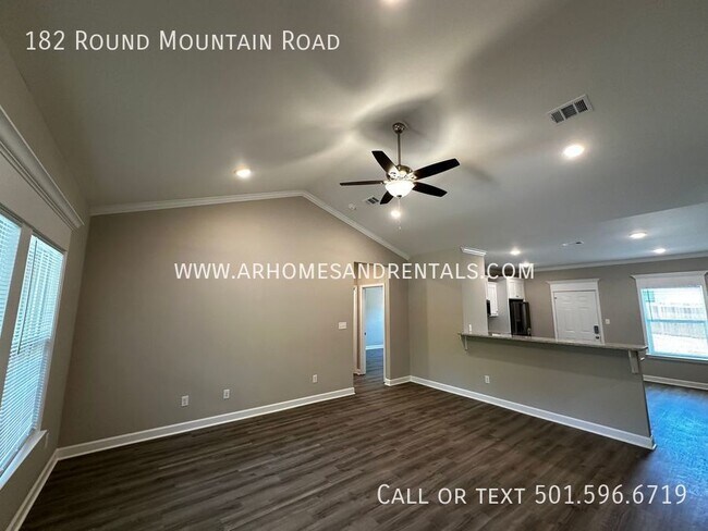 Building Photo - 182 Round Mountain Rd