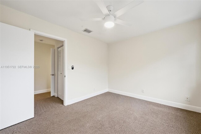 Building Photo - 3001 NW 5th Terrace