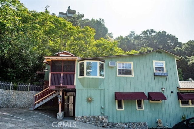 Building Photo - 533 Sturtevant Dr