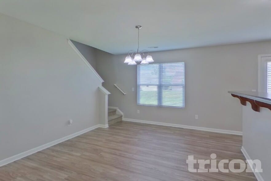 Building Photo - 528 Gentle Breeze Ln