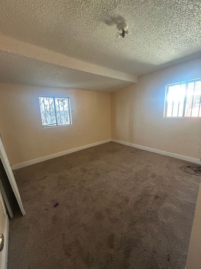 Building Photo - Spacious 3 bed/1 bath coming soon in McFar...