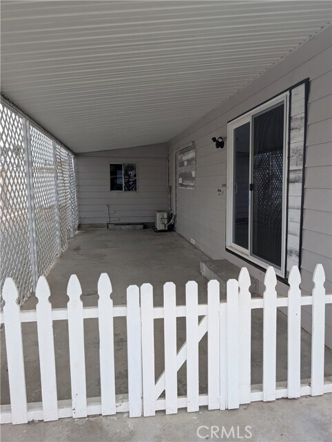 Building Photo - 281 Santa Clara Cir