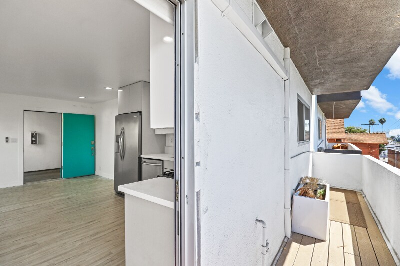 Building Photo - 249 S Coronado St