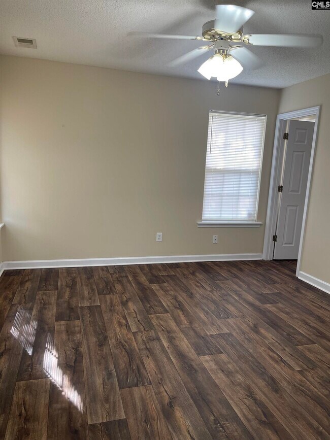 Building Photo - 722 Wildlife Ln