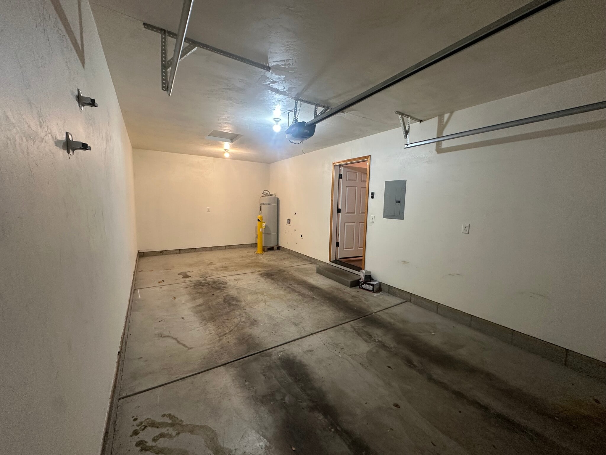 Garage - 1816 10th St