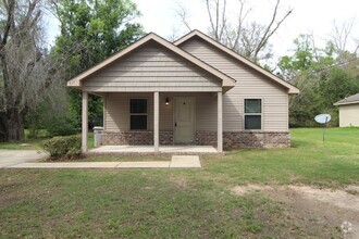 Building Photo - Move-In Ready 3BR/2BA Near NAS – Newer Con...