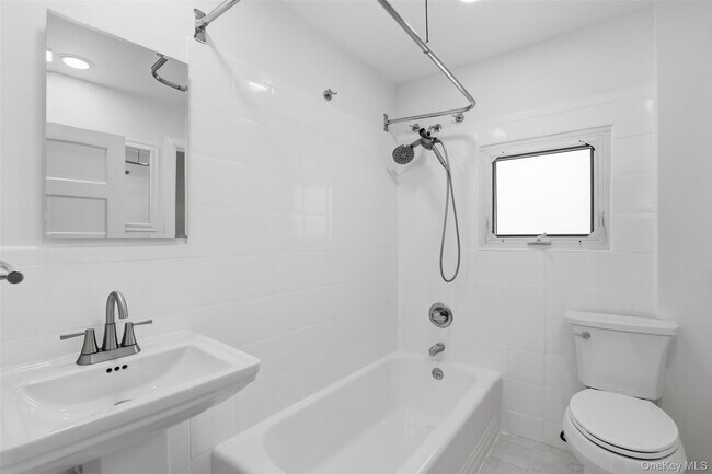 Building Photo - 25 Midland Ave