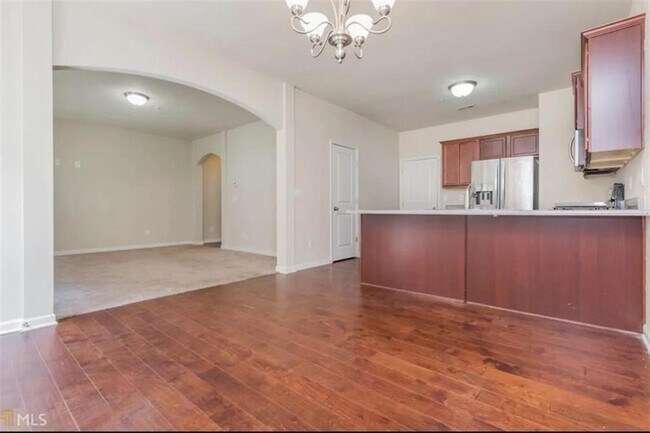 Building Photo - 3369 Castleberry Village Cir