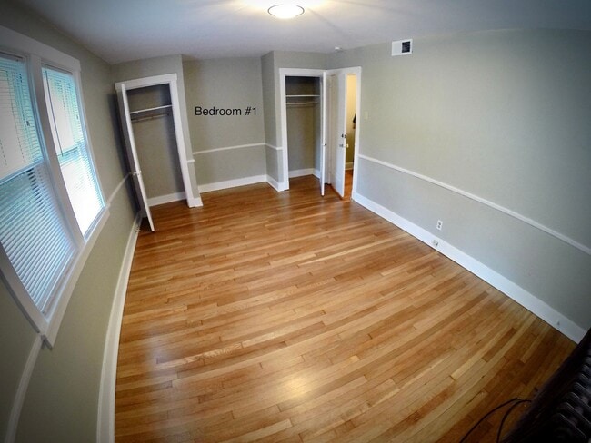 Building Photo - 6/1 Remodeled LUXURY house 2 blocks from CMU.