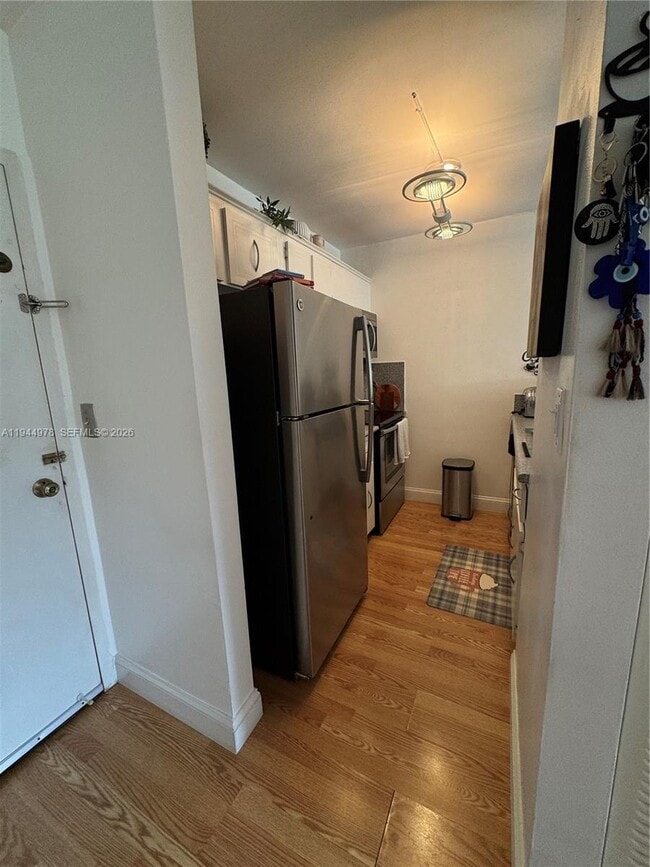 Building Photo - 1225 NE 124th St