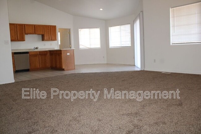Building Photo - 169 S Stardust Dr