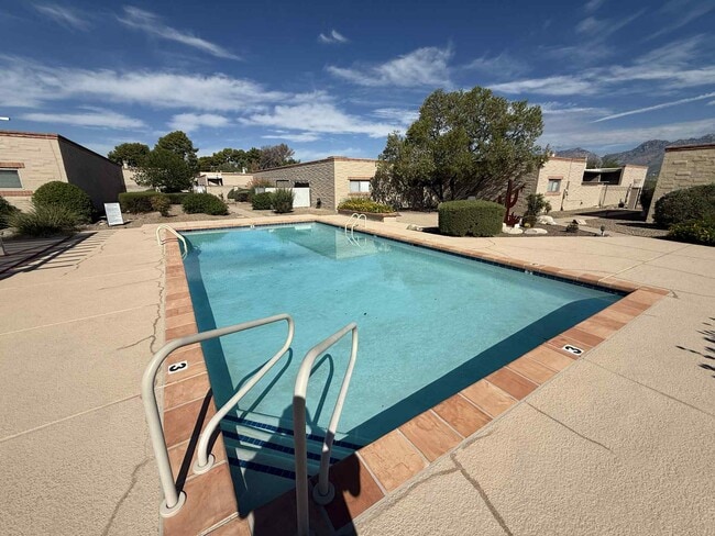 Building Photo - 8141 E Daniella Cir