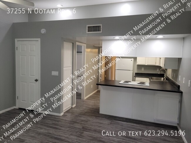 Building Photo - 37255 N Ootam Rd