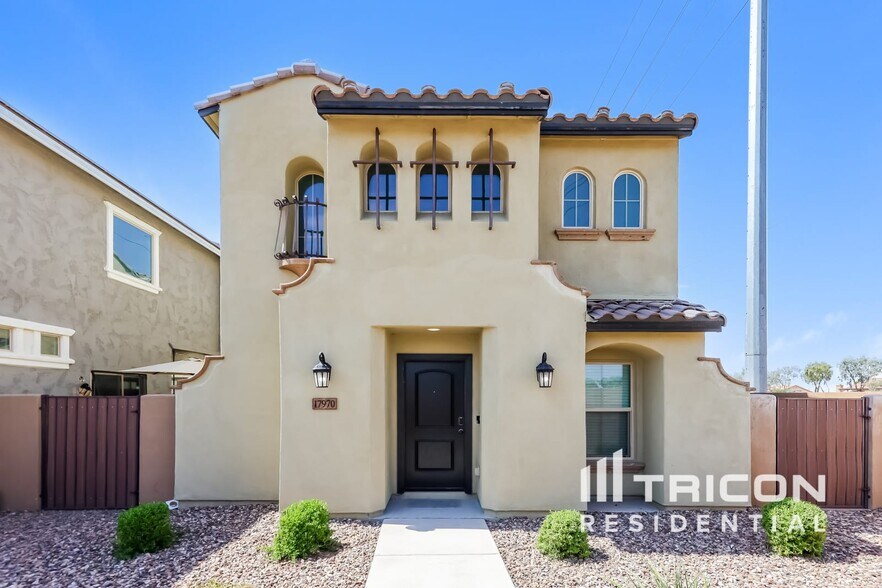 Primary Photo - 17970 N 114th Ln