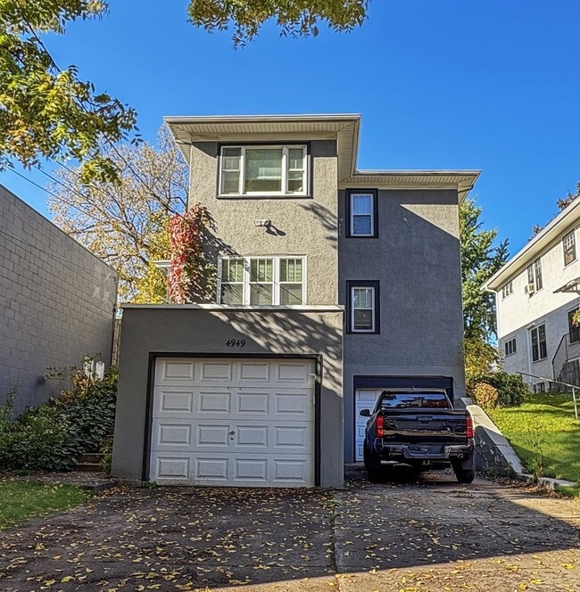 Building Photo - 4949 Penn Ave S