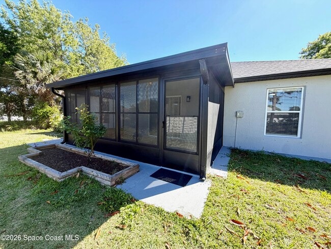 Building Photo - 160 Eureka Ave NE