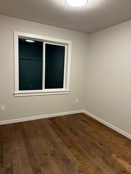 Building Photo - 222 Curtis Dr