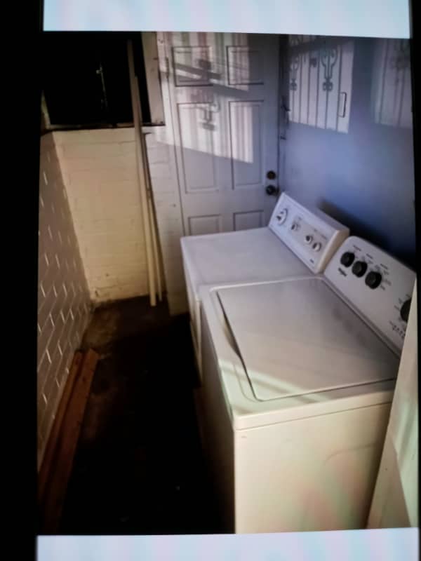 Building Photo - 3076 C St