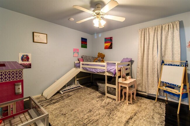 Building Photo - 2812 SW 109th St