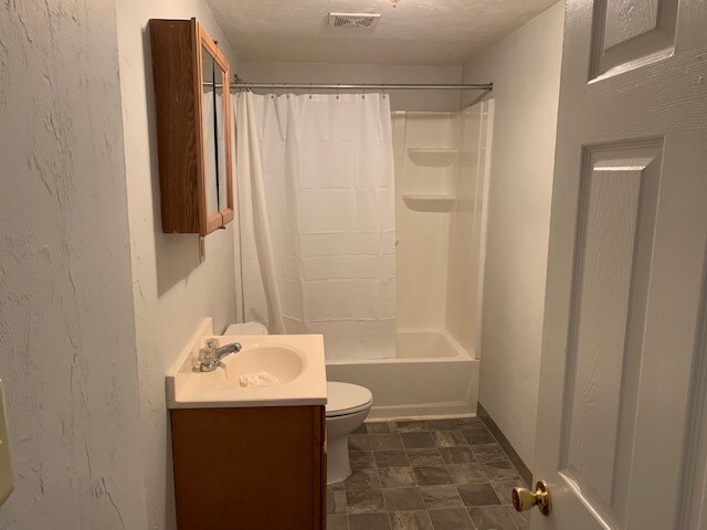 Building Photo - 21 Roseclair St