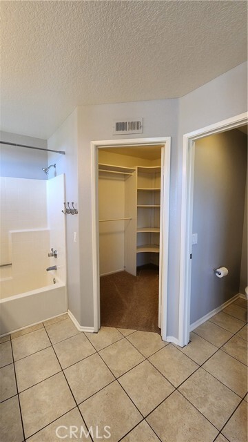 Building Photo - 28456 Yosemite Dr