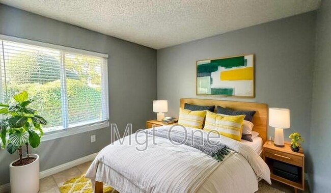 Building Photo - 1899 Dawn Ridge Dr