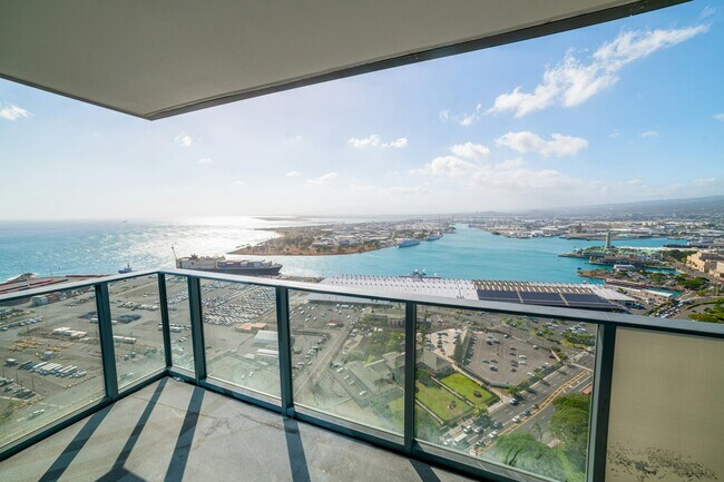 Building Photo - 600 Ala Moana Blvd