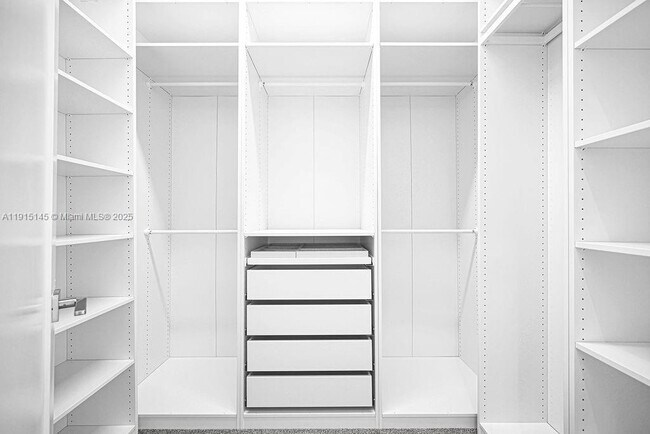 Building Photo - 12413 Solana Bay Cir