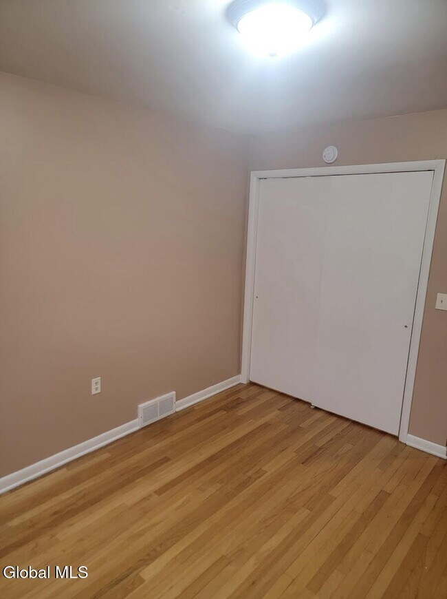 Building Photo - 15 Prospect Terrace