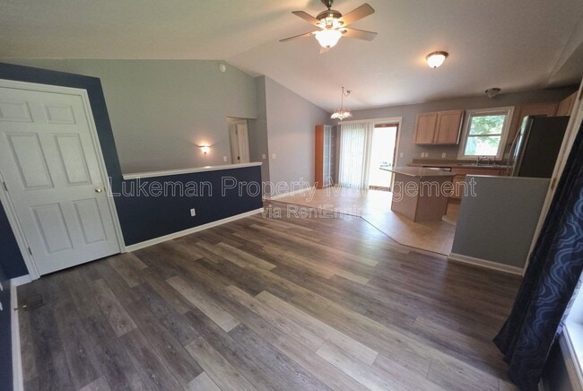Building Photo - 5635 Monticello Ave