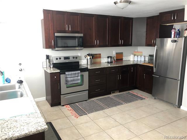 Building Photo - 1400 S Clermont St