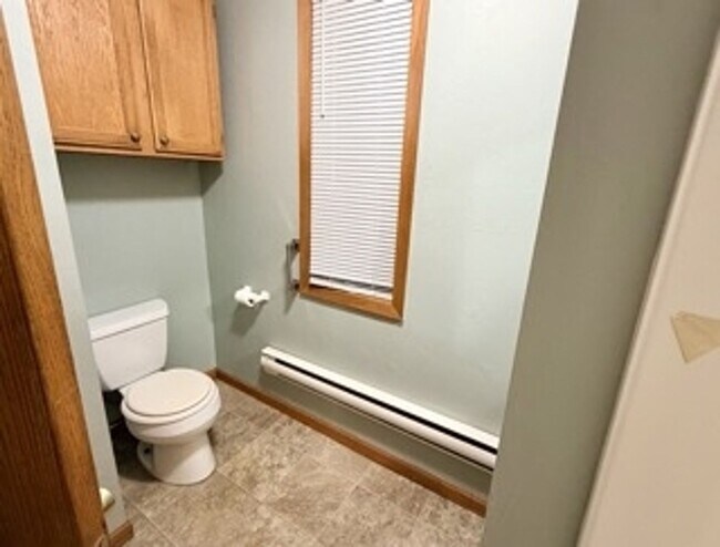 Building Photo - 120 S Garden Ave