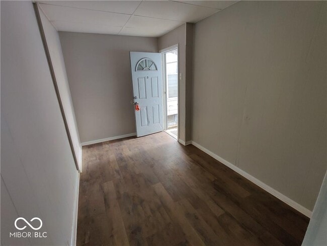 Building Photo - 106 W Pennsylvania St