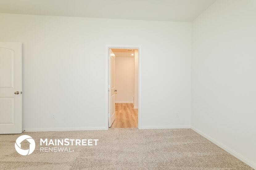 Building Photo - 26821 Steinbeck Dr