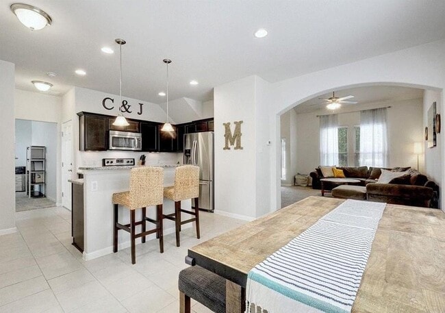 Building Photo - 5808 Needle Nook Ct