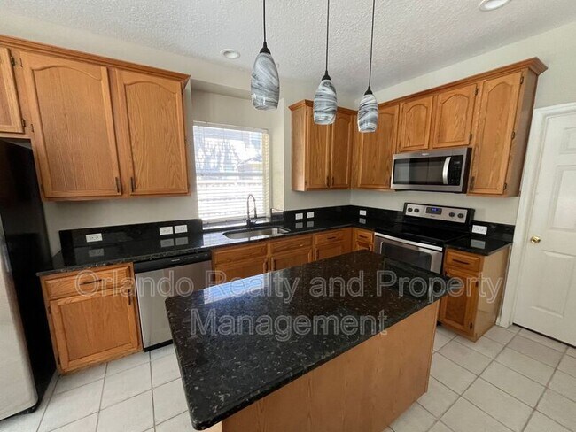 Building Photo - 2637 Stanmore Ct