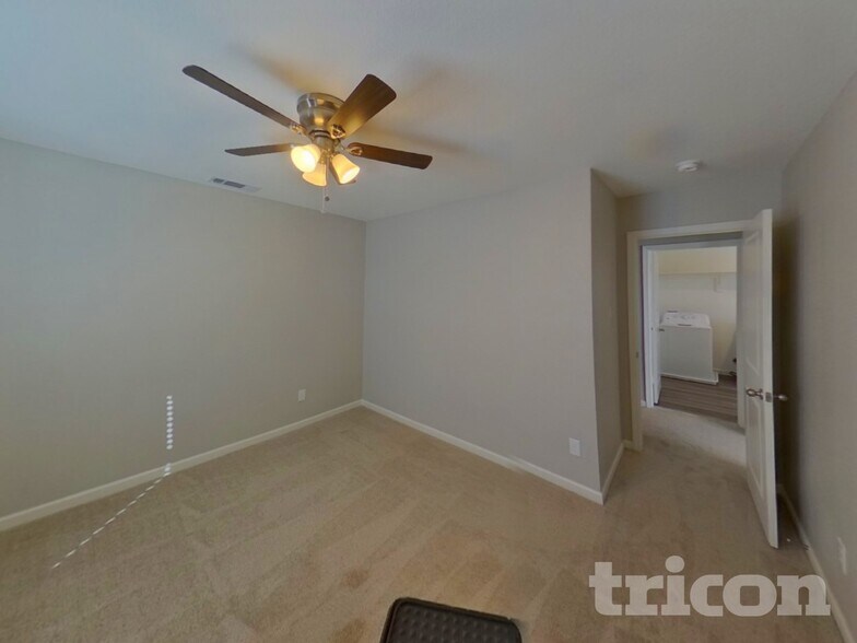 Building Photo - 418 Madison Way