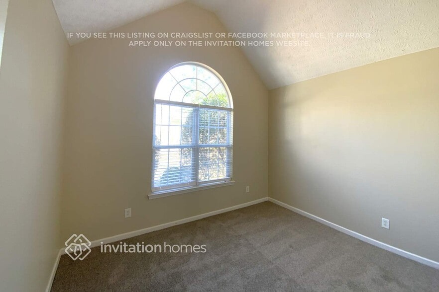 Building Photo - 175 Dillion Dr