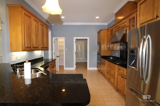 Building Photo - 9948 Sommerset Dr