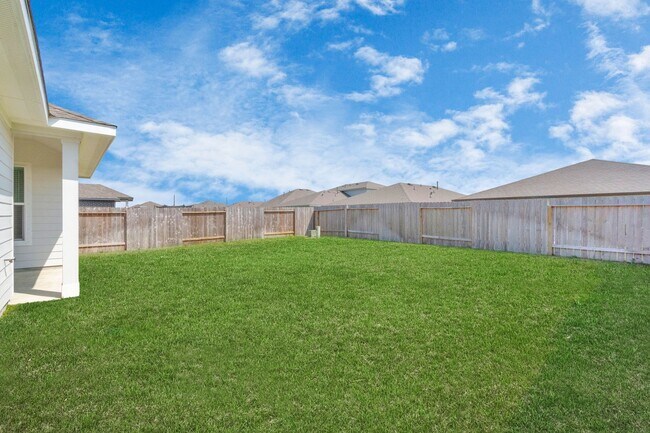 Building Photo - Welcome to the Sycamore – Style, Space & Simplicity All in One