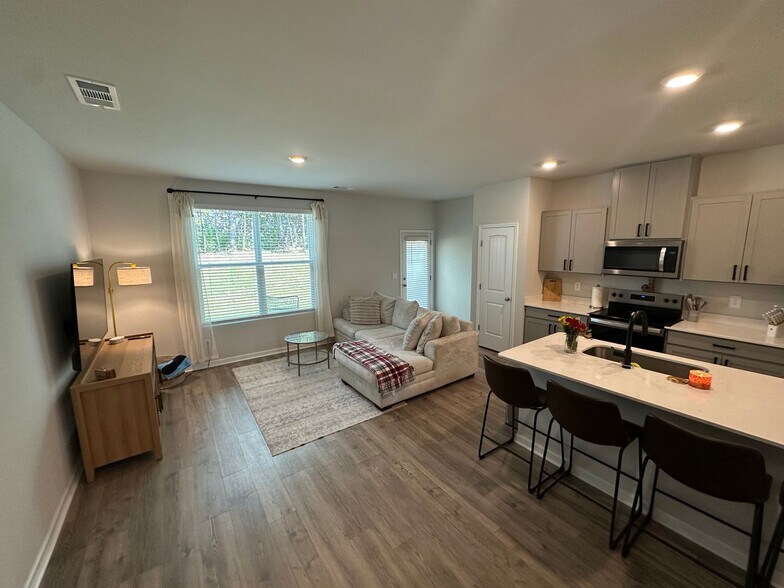 *Property does NOT come furnished - 231 Hazel Ln